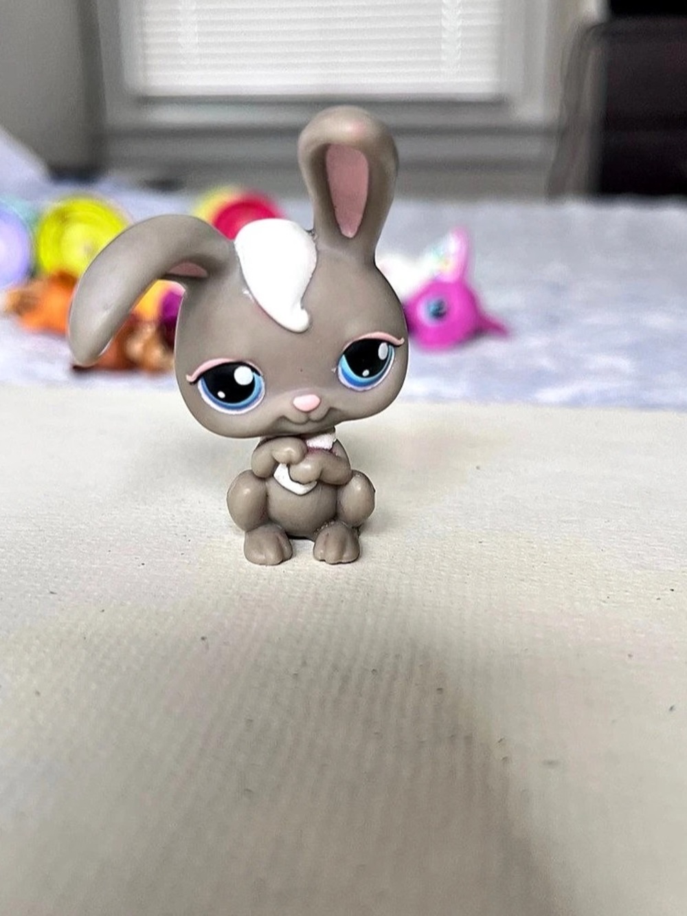 Hasbro Littlest Pet Shop Rabbit #14 Brown & Pink Figure Toy